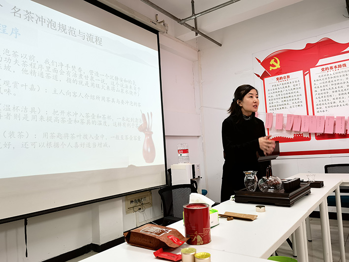 黄色片
