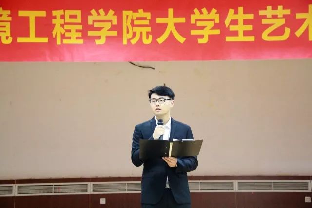 黄色片