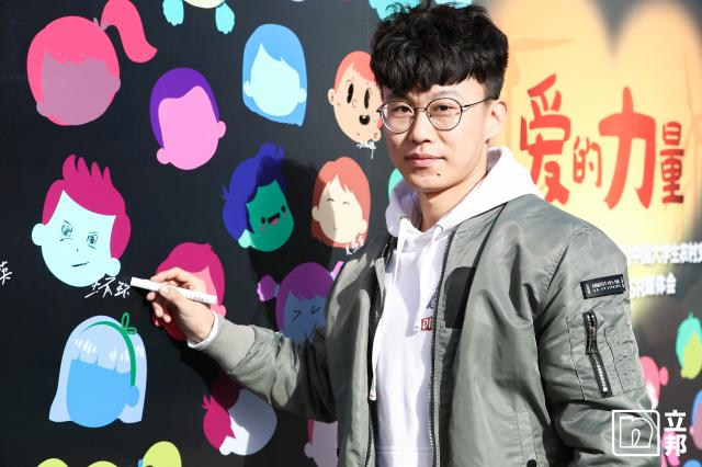 黄色片