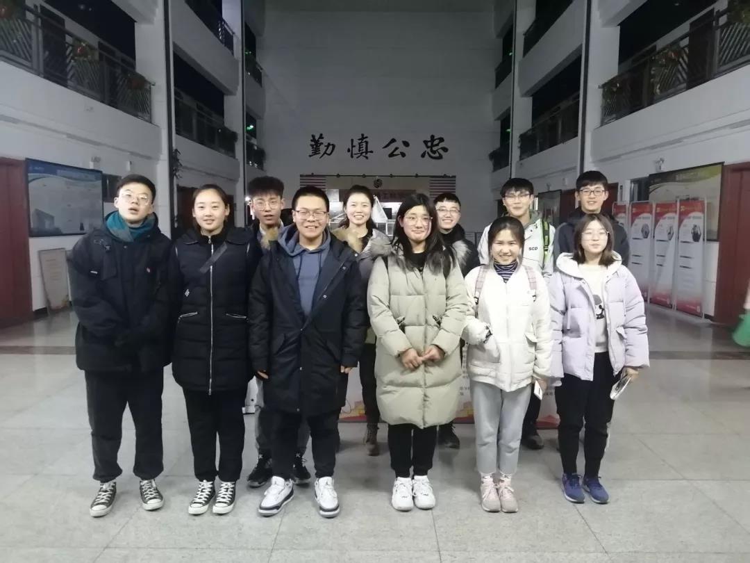 黄色片
