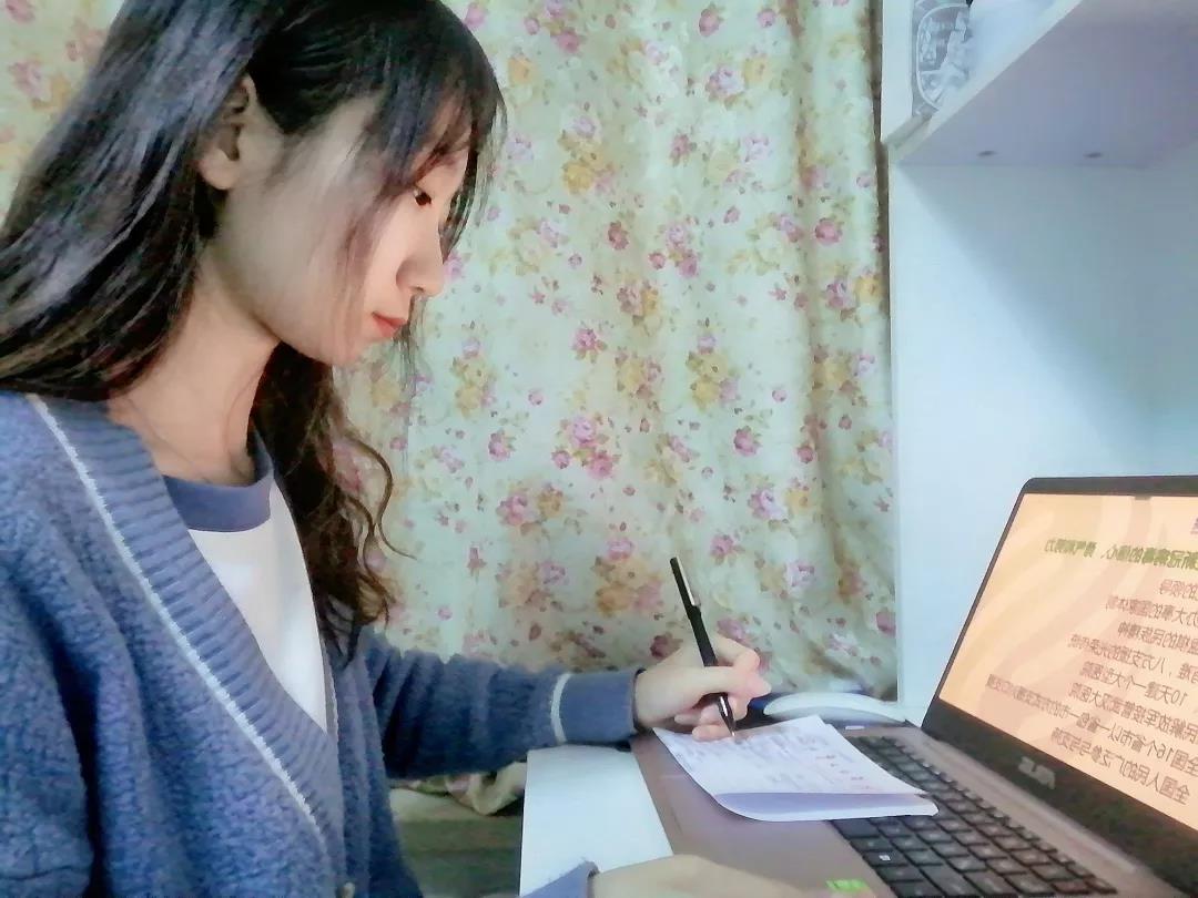 黄色片