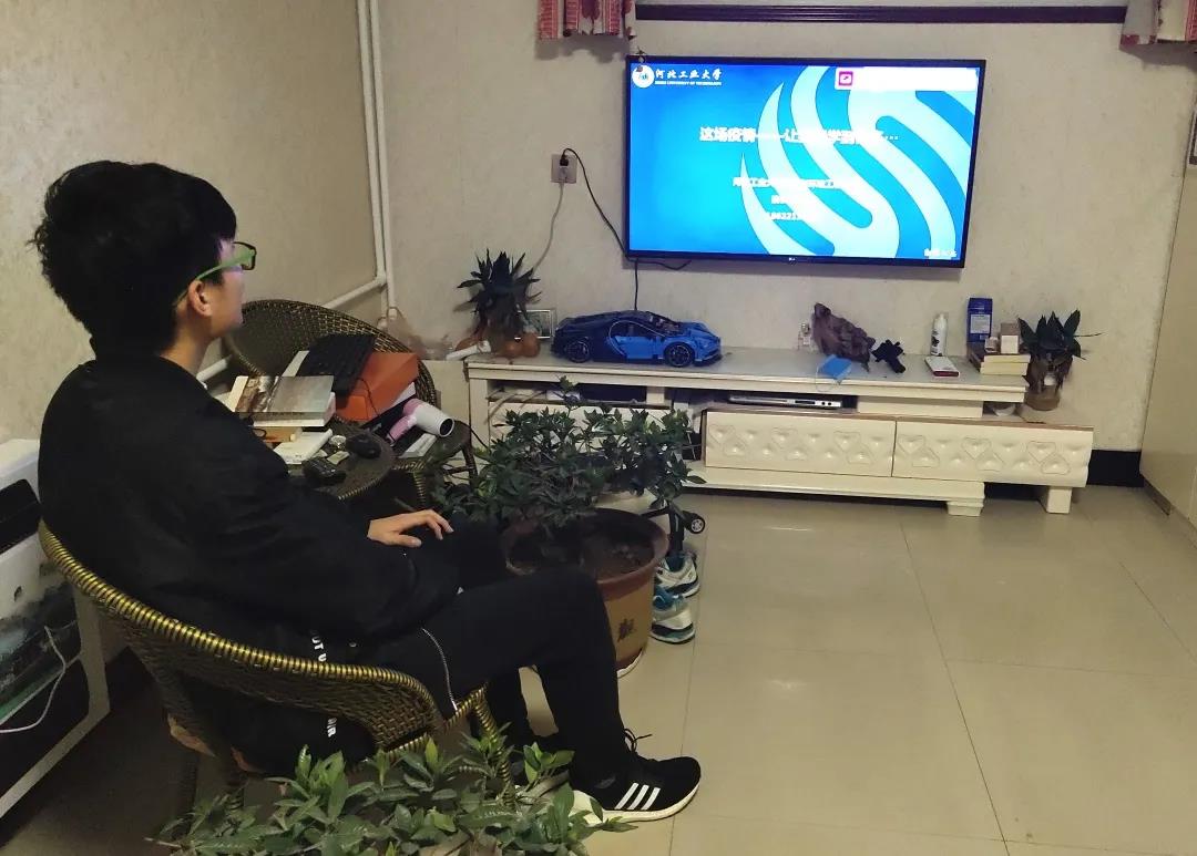 黄色片