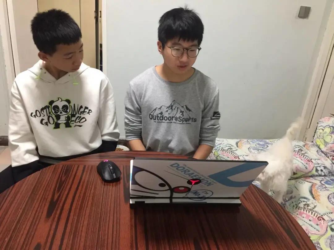 黄色片