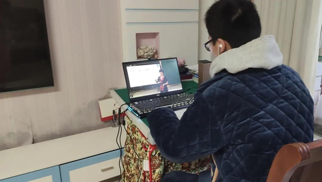 黄色片