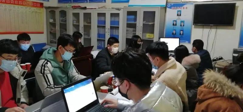 黄色片
