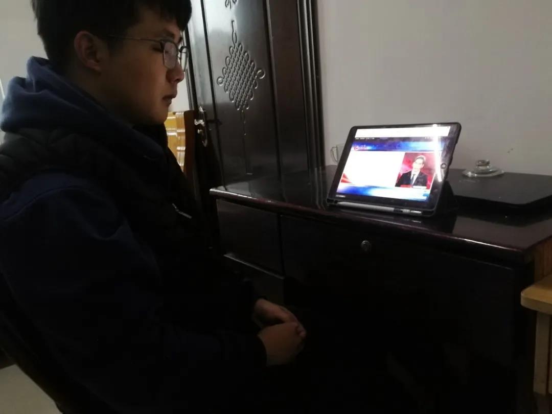 黄色片