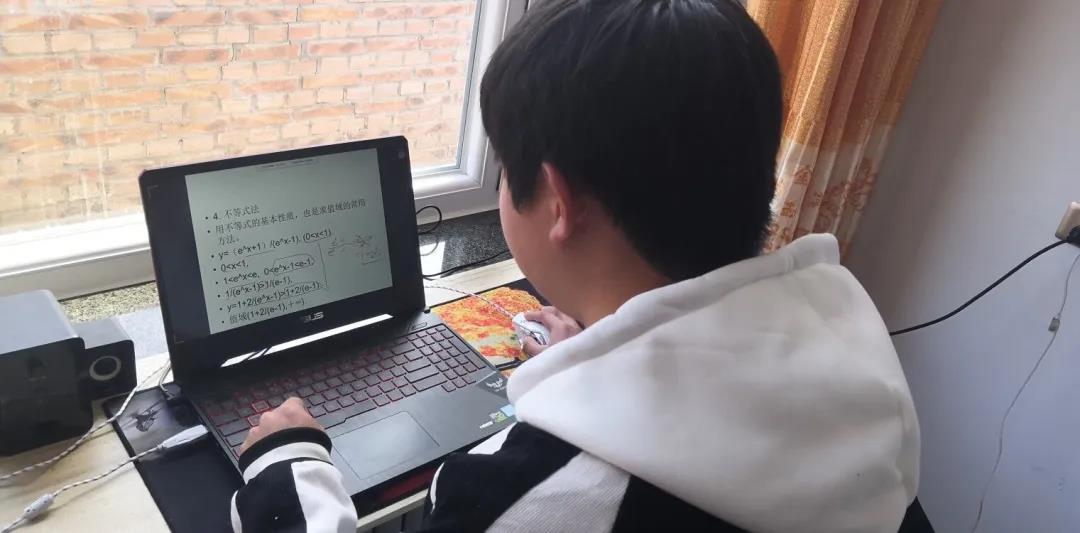 黄色片