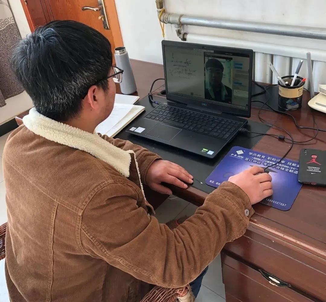 黄色片