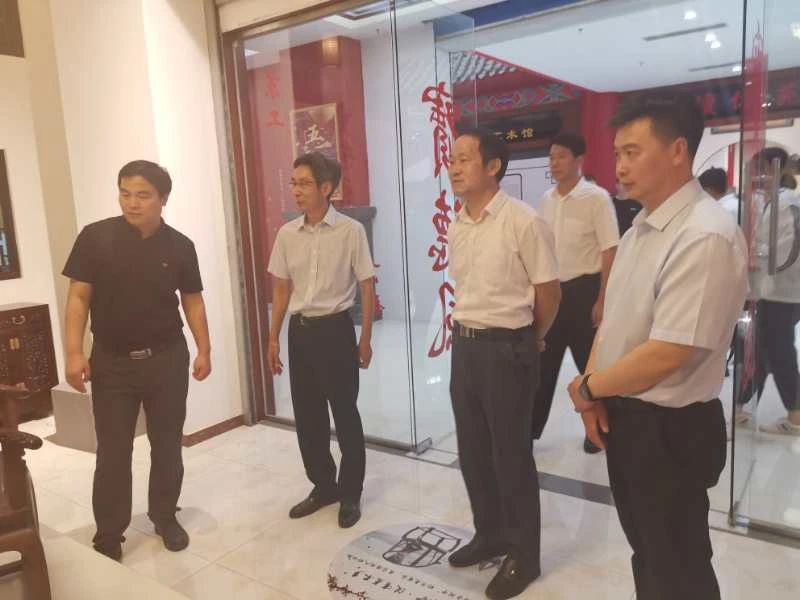 黄色片