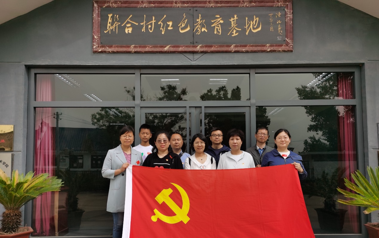 黄色片
